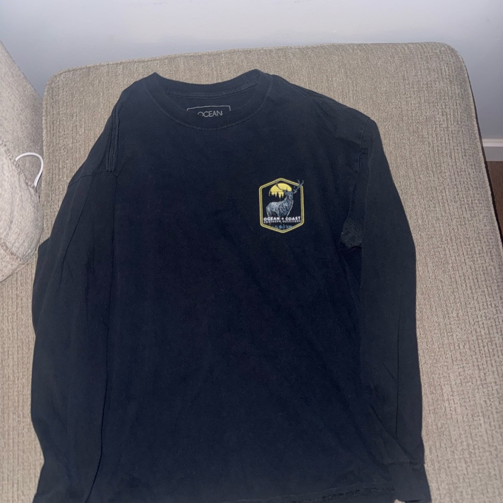 Men's Ocean and Coast Black Long-Sleeve Graphic Tee